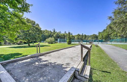 On-Site Lake and Pool Access Cabin in Newland! - Foto 20