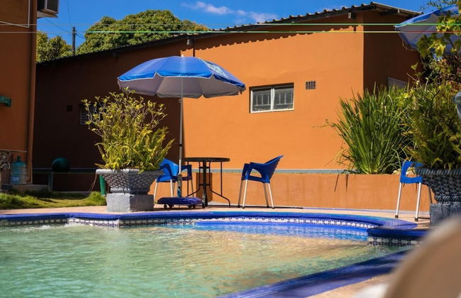 La Belva Court with Swimming Pool - Photo 4