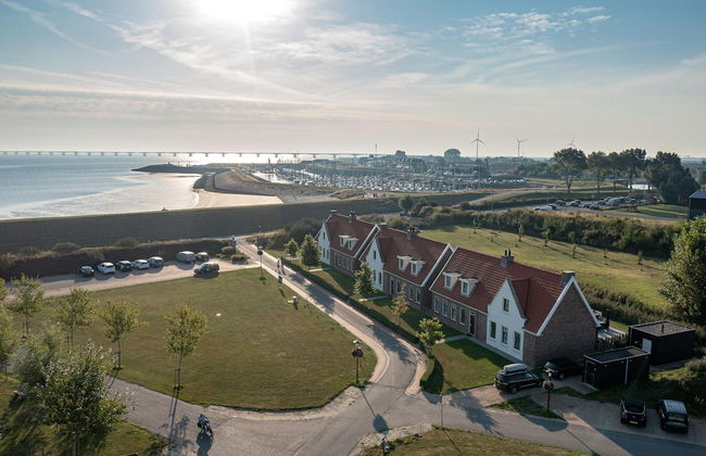 Holiday Home in Zeeland With Sauna - Photo 34