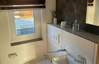 Wood&Stone - Modernes Haus in Seenähe am Tankumsee mit Terrasse, Outdoorküche, Kamin, Homeoffice Bereich & voll ausgestatteter Küche im Naherholungsgebiet - Foto 33