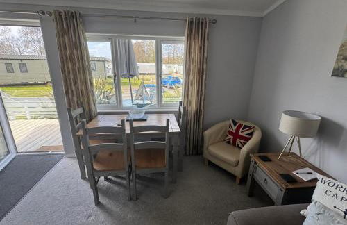 Overlooking the Norfolk Broads - Foto 3