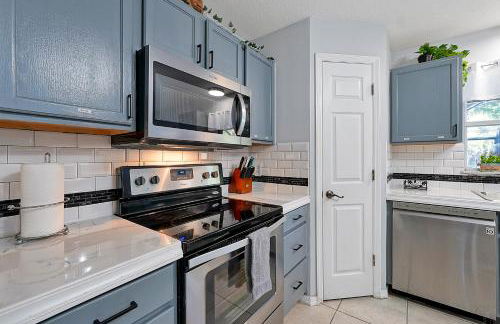 Poolside Cocoa Oasis w/ Tiki Bar! - Foto 38