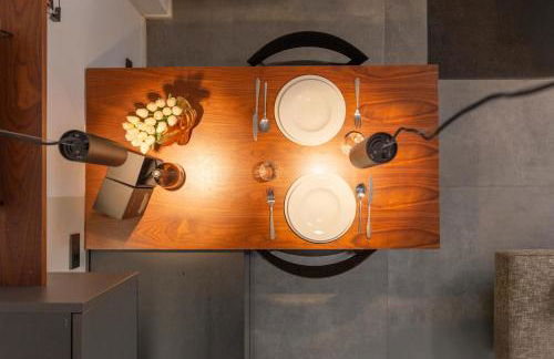 ArtStay - Exclusive Apt Near Metro M1, AC, Parking - Foto 13