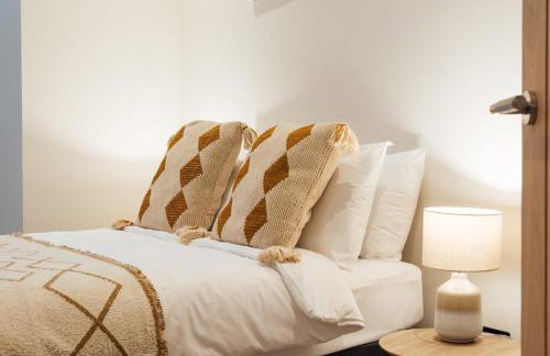 Luxurious & Modern London Apartment in Honor Oak - Photo 4