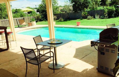 Amazing House with Pool, Arcade, Hot Tub and More - Accomodates 16 guests - Photo 20