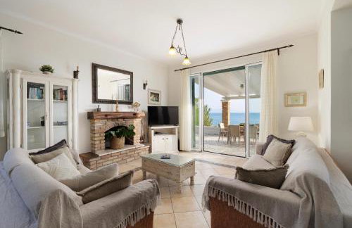 Beachfront Villa Victoras - With private beach - Foto 5