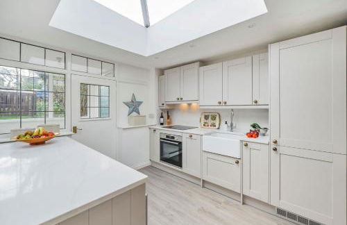 East Cottage - Photo 4