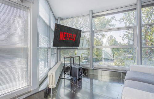 Comics & Cars - Themed Penthouse in Motor Valley - Foto 19