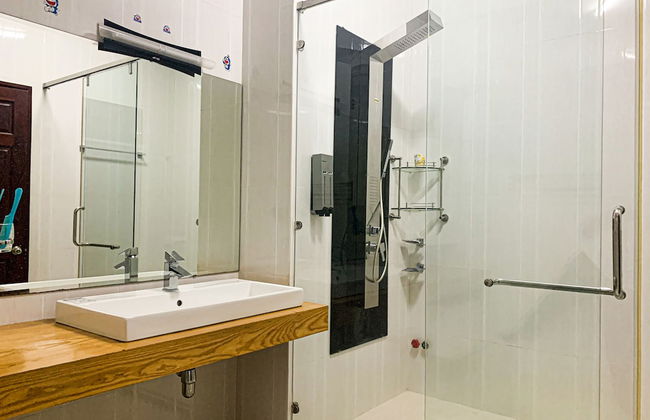 Lucky Hotel - Photo 18