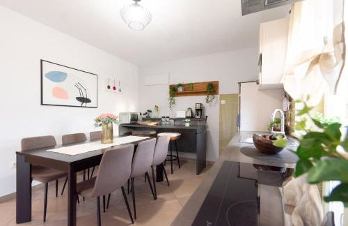 Villa Coridigo - Unique High Position, Panorama Nature View, Cozy Dining Terrace, Fenced Property - Foto 48