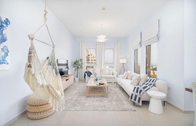 Contemporary Living by The Sea 2BD New Listing - Foto 20