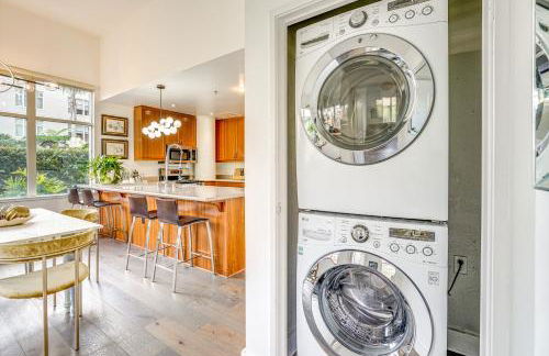 Luxe Condo with Private Patio and Perks in Emeryville! - Foto 14