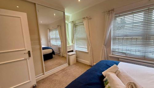 Refined Cottage Living Near Ascot & Windsor - Foto 2