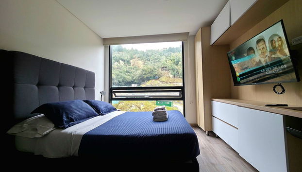 Despierta con vista a la montaña - Foto 3, Habitación