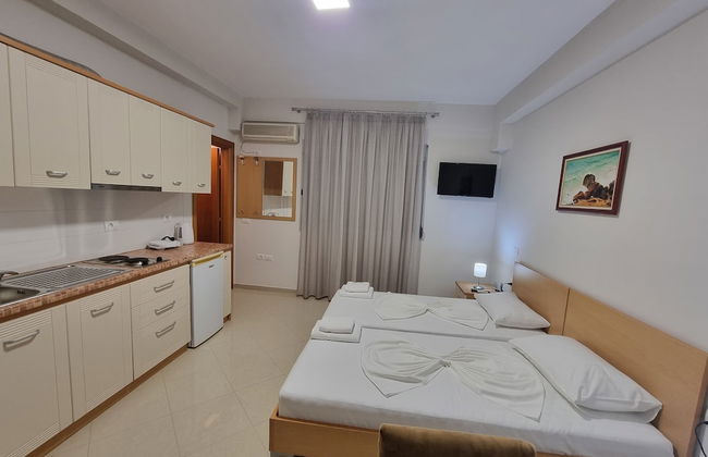 Thoma's K Studios - Photo 10