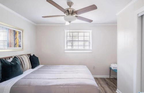 Southern Charm l 5BR l Sleeps 14 l A Location - Foto 34