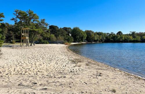 Home w outdoor spaces near Long Pond - Foto 32