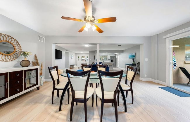 Sarasota Seascape 3 Bedroom Home by RedAwning - Foto 26