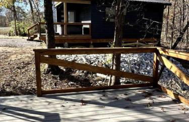 Cozy Rustic Cabin with Hot-Tub Ideal for a Couples Retreat in Illinois - Foto 37