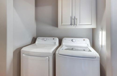 3BR 2BA Kingman Home w Patio Fire Pit - Photo 19