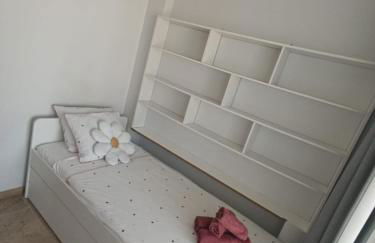 First Floor Casa Privee - Two bed Beach Terrace & Balconies - Foto 8