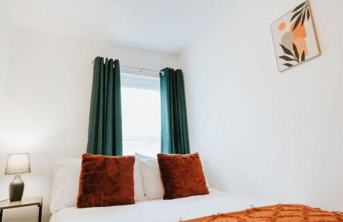 Central 3 Bed Home, Contractors, Garden, Fast WiFi, Smart TV - Foto 27