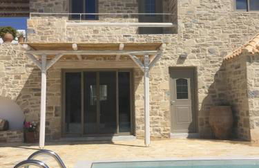 LAINI LUXURY SUITES - Photo 57