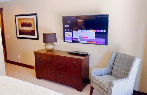 Luxury Northstar Home| hot tub| walk to ski lifts - Foto 17