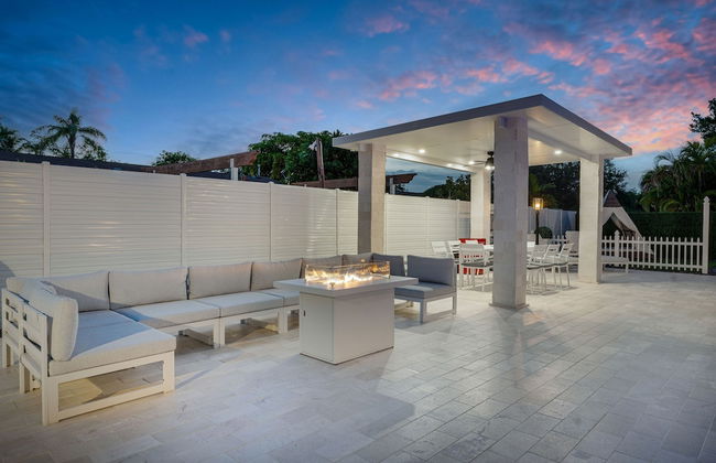 Luxury Escape: Pool, Hot Tub, Gym And More! 6 Bedroom Villa by RedAwning - Foto 57