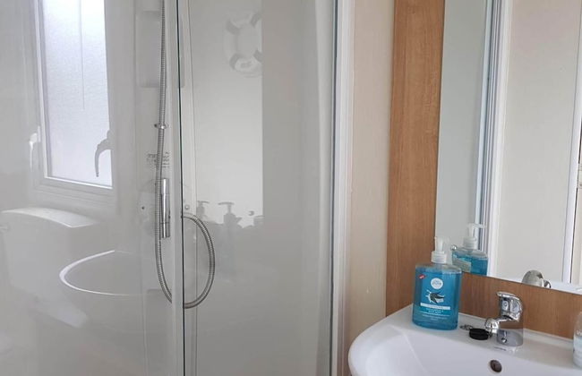 Pool-garden-2br-parking-wifi-sleeps6 - Foto 13