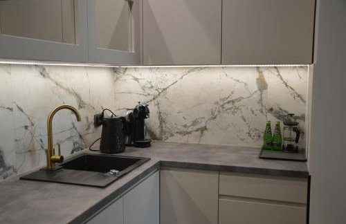 Almi Apartment, Villa Moderno z podziemnym bezpłatnym parkingiem - Foto 13