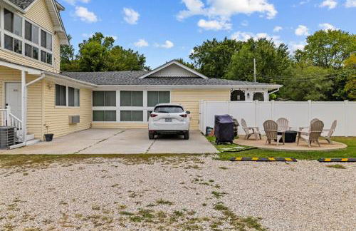 Imperial Porch Haven Cozy Fire Pit Fenced Yard - Foto 79