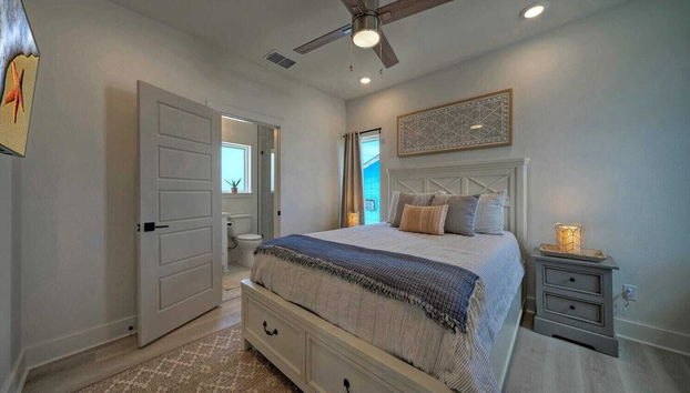 Seas The Bay by Avantstay In-town Private Pool - Foto 3, Habitación