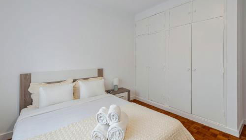 Azeitão Perspetiva Apartment - Foto 5, towels, wardrobe