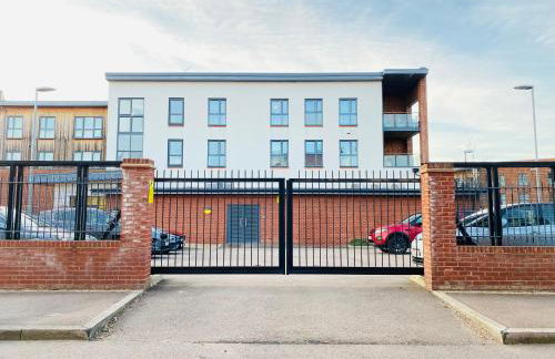 Oakgrove Apartment - 2 Bedroom with Terrance and private parking - Foto 26