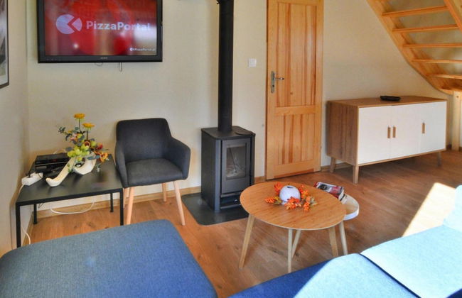 Holiday Home With Private Garden Close to the Lake - Photo 15