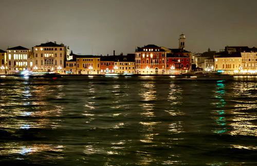 GRANDMA MARY Appartamento nel verde con Ascensore Balcone AC Internet Veloce GIUDECCA VENEZIA - Foto 11