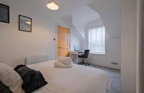 Central 1BDR Apartment By Torr Property Group Short Lets & Serviced Accommodation With Free WiFi Stratford Upon Avon - Foto 12