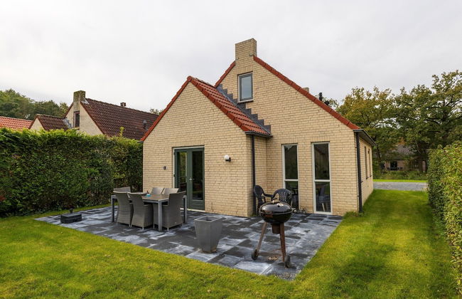 Alluring Holiday Home With Garden - Foto 27