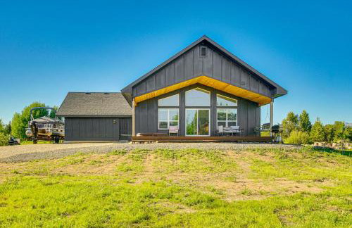 Family-Friendly Donnelly Home with Private Hot Tub! - Photo 3