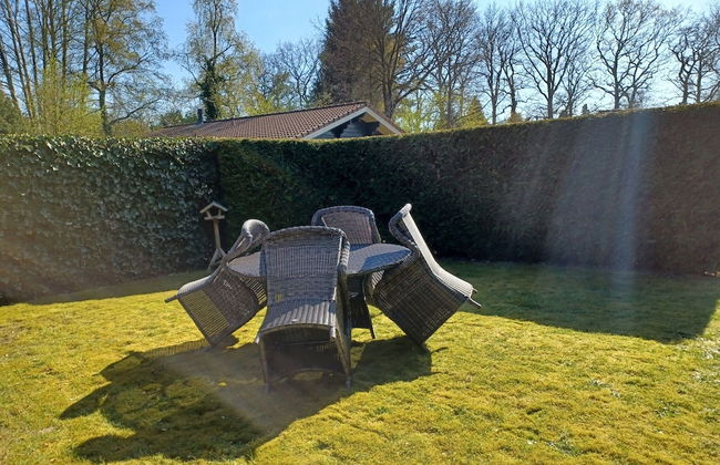 Bungalow met Omheinde Tuin op de Veluwe - Foto 23