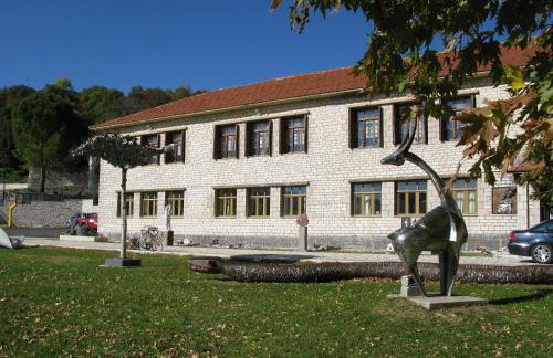 Ξενώνας museum 1ου ορόφου στο Ελληνικό Ιωαννίνων - Foto 24