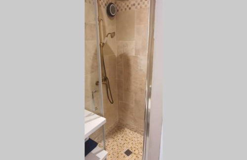 studio entre vallée colline et soleil marseillais - Photo 5