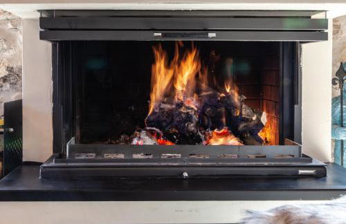 Chalet 1932 Boutique Mountain Chalet με Ιδιωτικό Hot Tub & Τζάκι - Photo 12