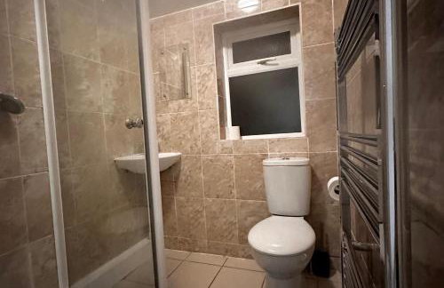 Curzon St - 4 Beds Sleeps 7 with Street Parking - Foto 7