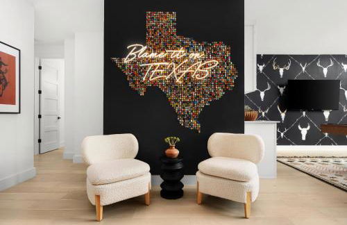 Heated Pool, Game Room, Outdoor Movies, Mins to Downtown, Sleeps 14 - Foto 50