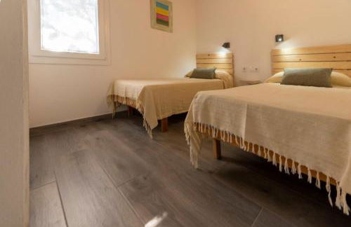 Apartamento con piscina y playa - Foto 11