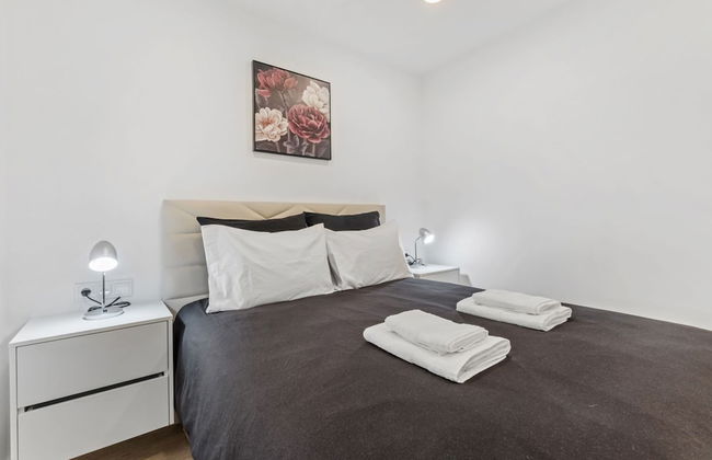 Serene Blue Escape by Madeira Sun Travel - Foto 17