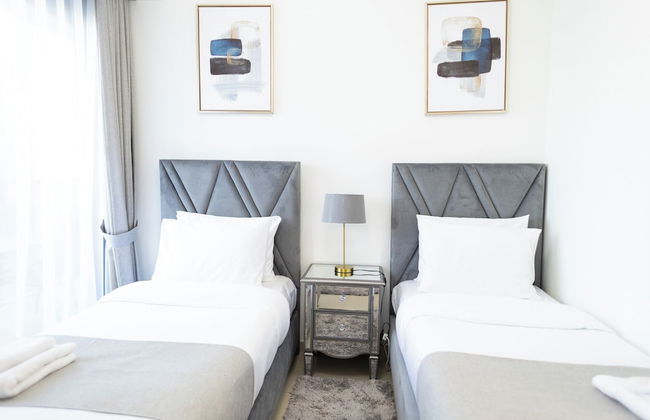 HAPPY SEASON | ACT ONE ACT TWO - Foto 31