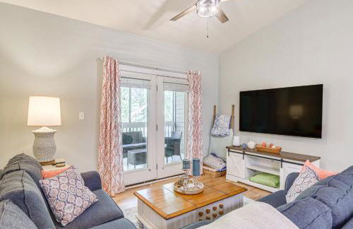 Snowbirds Welcome Foley Condo with Pool Access - Photo 1